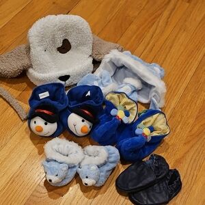 Baby Boy Bundle Of Footies/slippers/hats/mittens